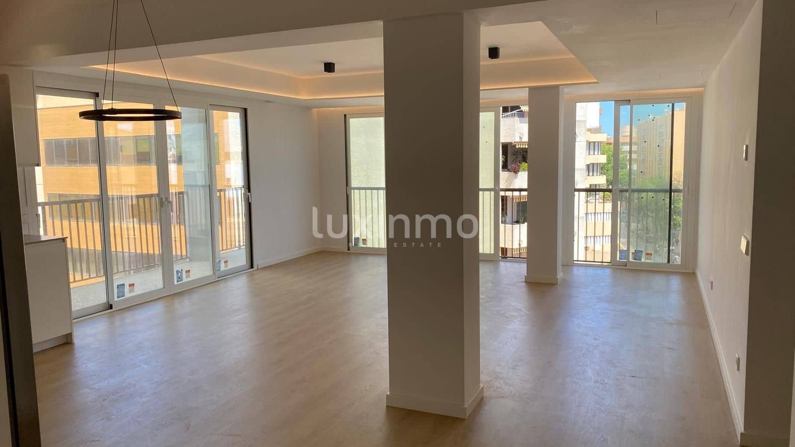 4 soveværelse Lejlighed til leje i Ibiza by - € 4.000 (Ref: 9989308)