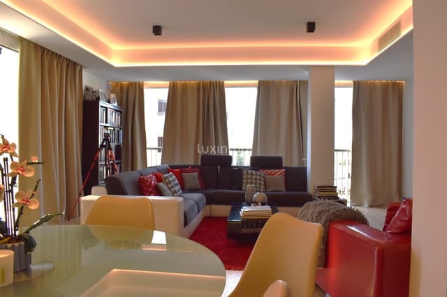 4 soverom Leilighet til leie i Ibiza by - € 4 000 (Ref: 9989308)