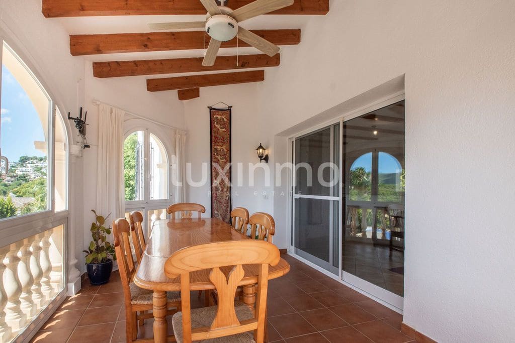 4 soveværelse Villa til salg i Javea / Xabia med swimmingpool garage - € 950.000 (Ref: 9989893)