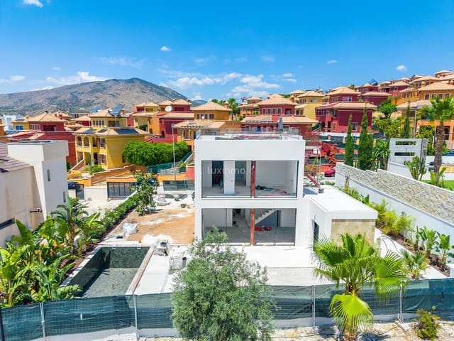 4 soveværelse Villa til salg i Finestrat med swimmingpool garage - € 890.000 (Ref: 9993606)