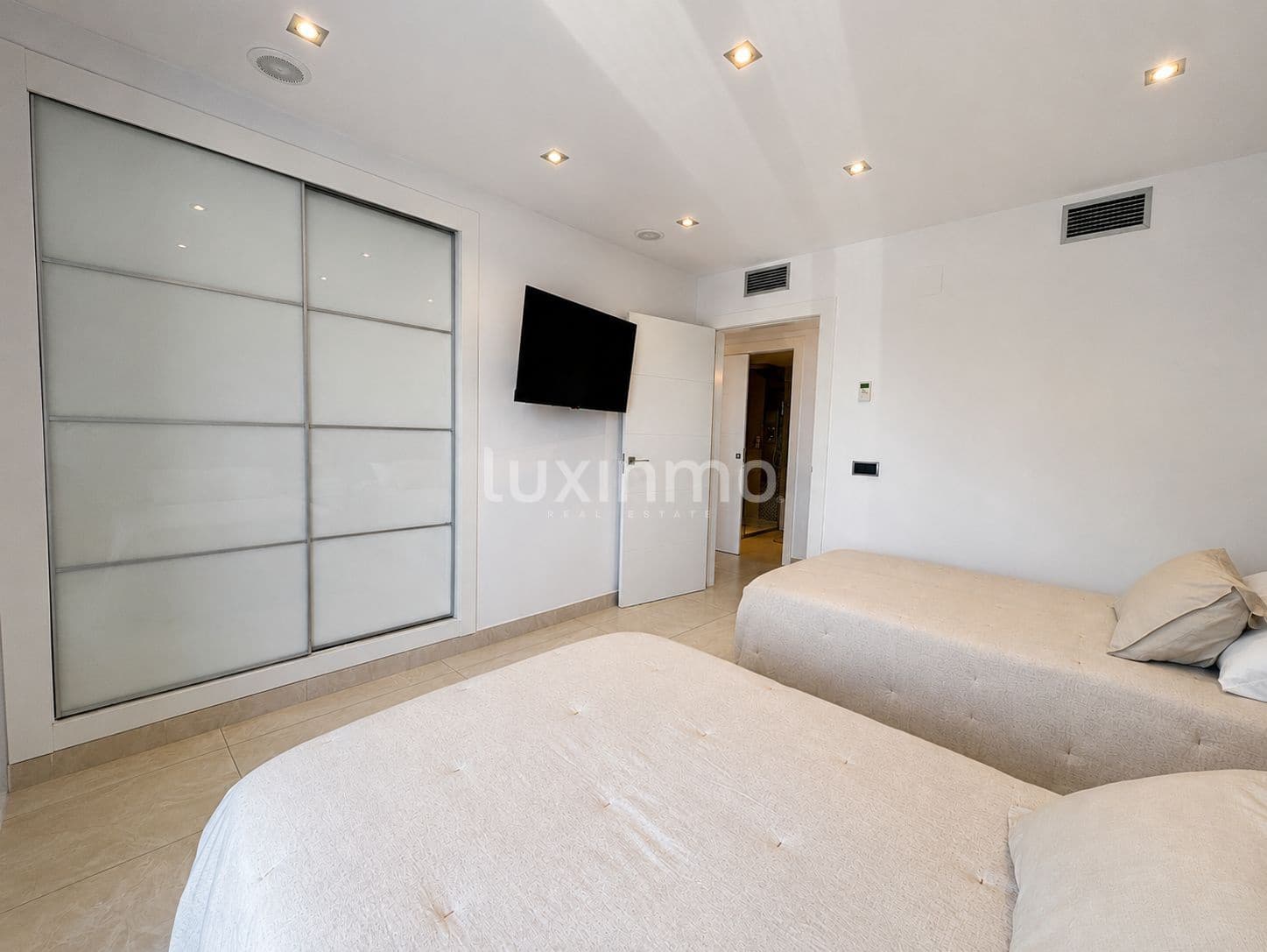 3 sovrum Lägenhet att hyra i Altea med pool - 3 300 € (Ref: 9996252)
