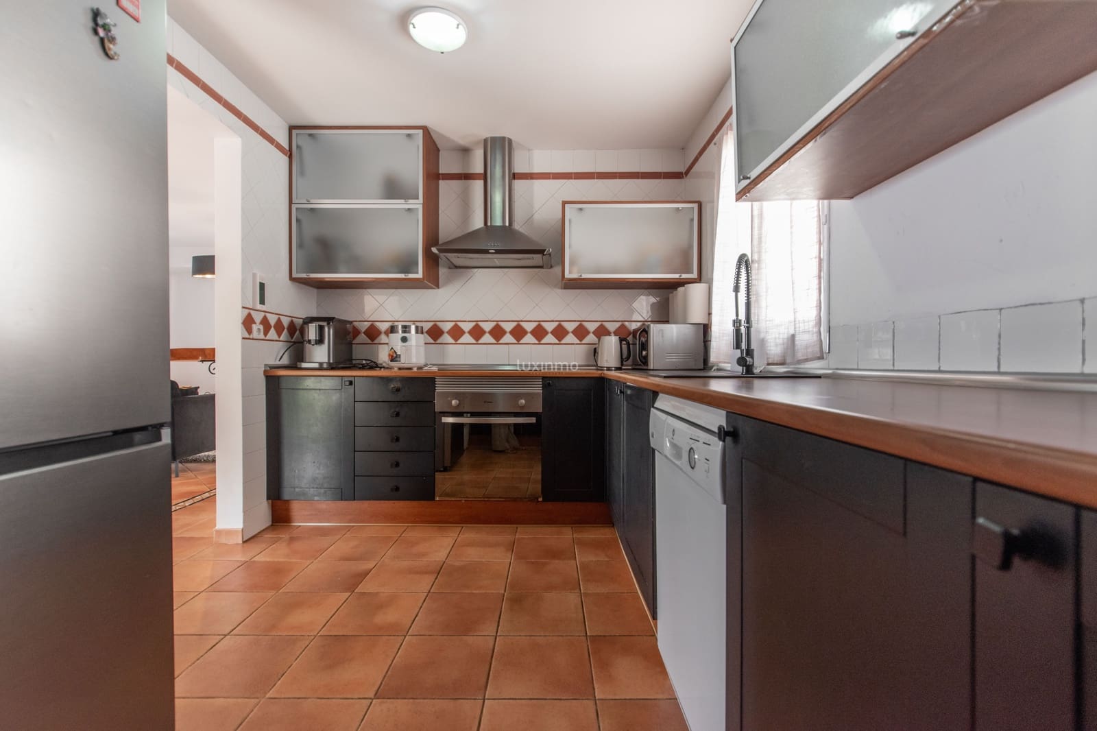 6 bedroom Villa for sale in Altea with pool garage - € 780,000 (Ref: 9999304)