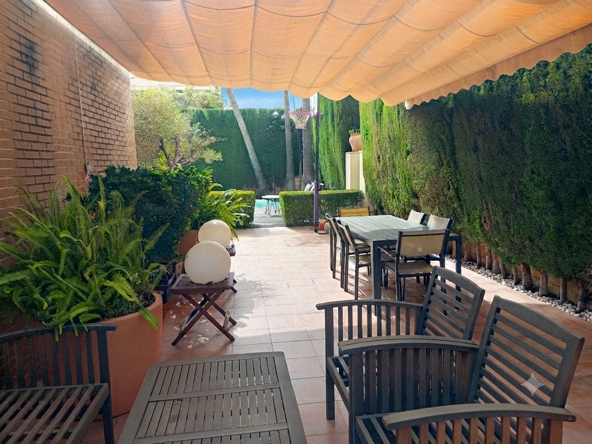 5 slaapkamer Rijtjeshuis te koop in San Juan de Alicante / Sant Joan d'Alacant met zwembad garage - € 780.000 (Ref: 10036257)