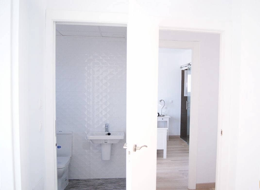 4 bedroom Villa for sale in Santa Pola with pool garage - € 435,000 (Ref: 9640563)