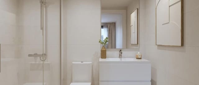 2 soverom Leilighet til salgs i Alicante by med svømmebasseng garasje - € 253 500 (Ref: 9640565)