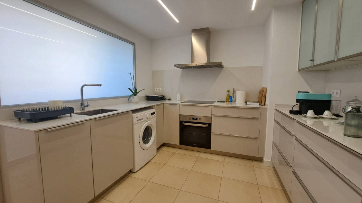 4 soverom Leilighet til salgs i Alicante by med garasje - € 740 000 (Ref: 9640568)