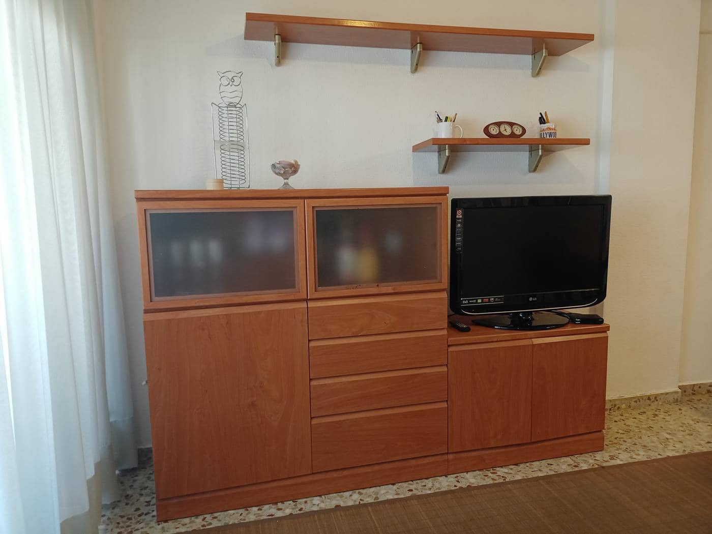 2 soveværelse Lejlighed til leje i Alicante by med garage - € 950 (Ref: 9882604)