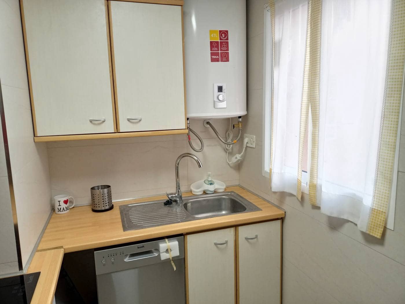 2 soveværelse Lejlighed til leje i Alicante by med garage - € 950 (Ref: 9882604)