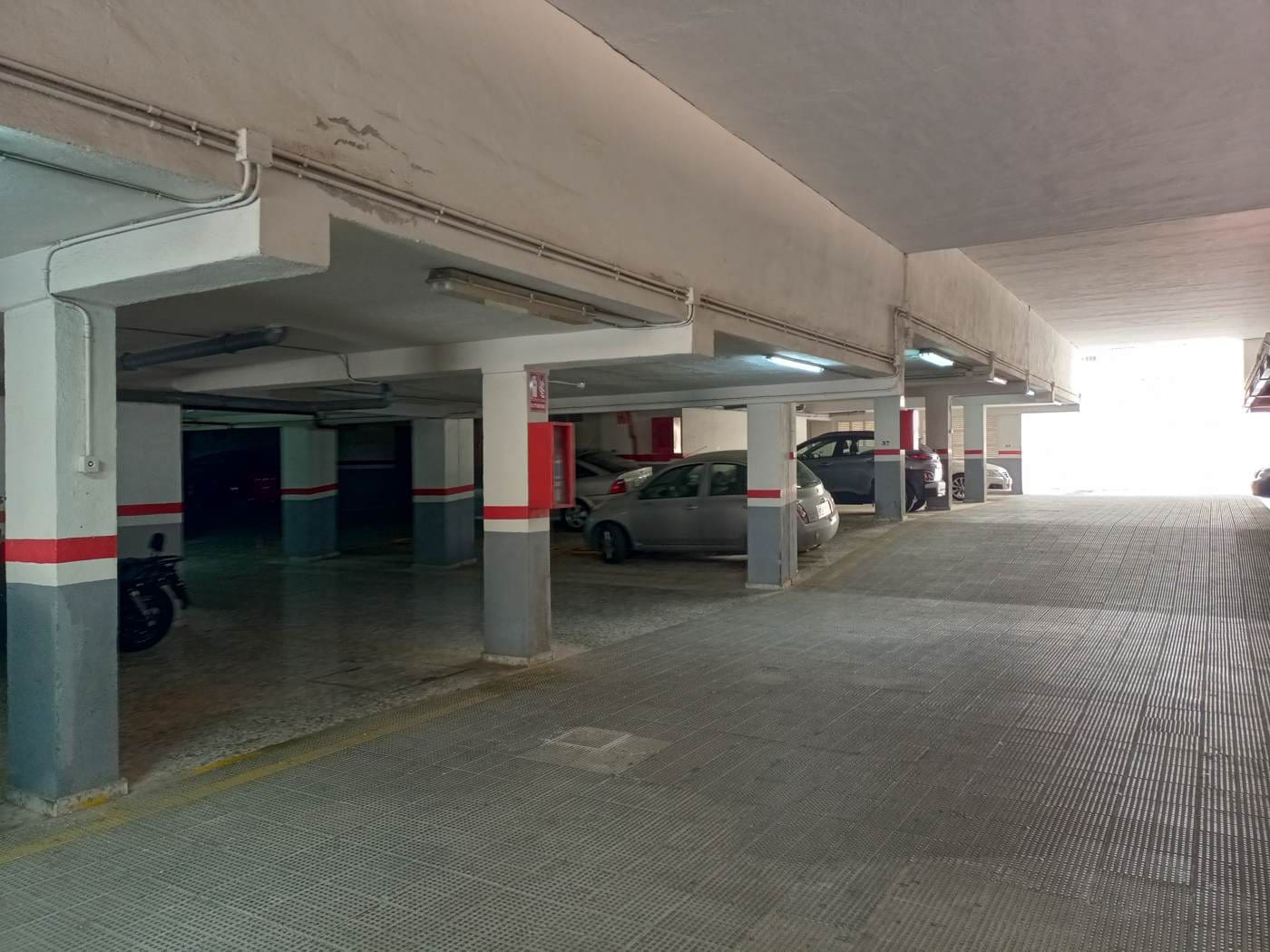 2 soveværelse Lejlighed til leje i Alicante by med garage - € 950 (Ref: 9882604)
