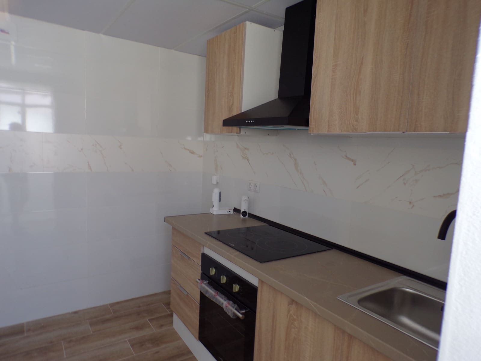 Lejlighed til salg i Alicante by med garage - € 125.000 (Ref: 10138776)
