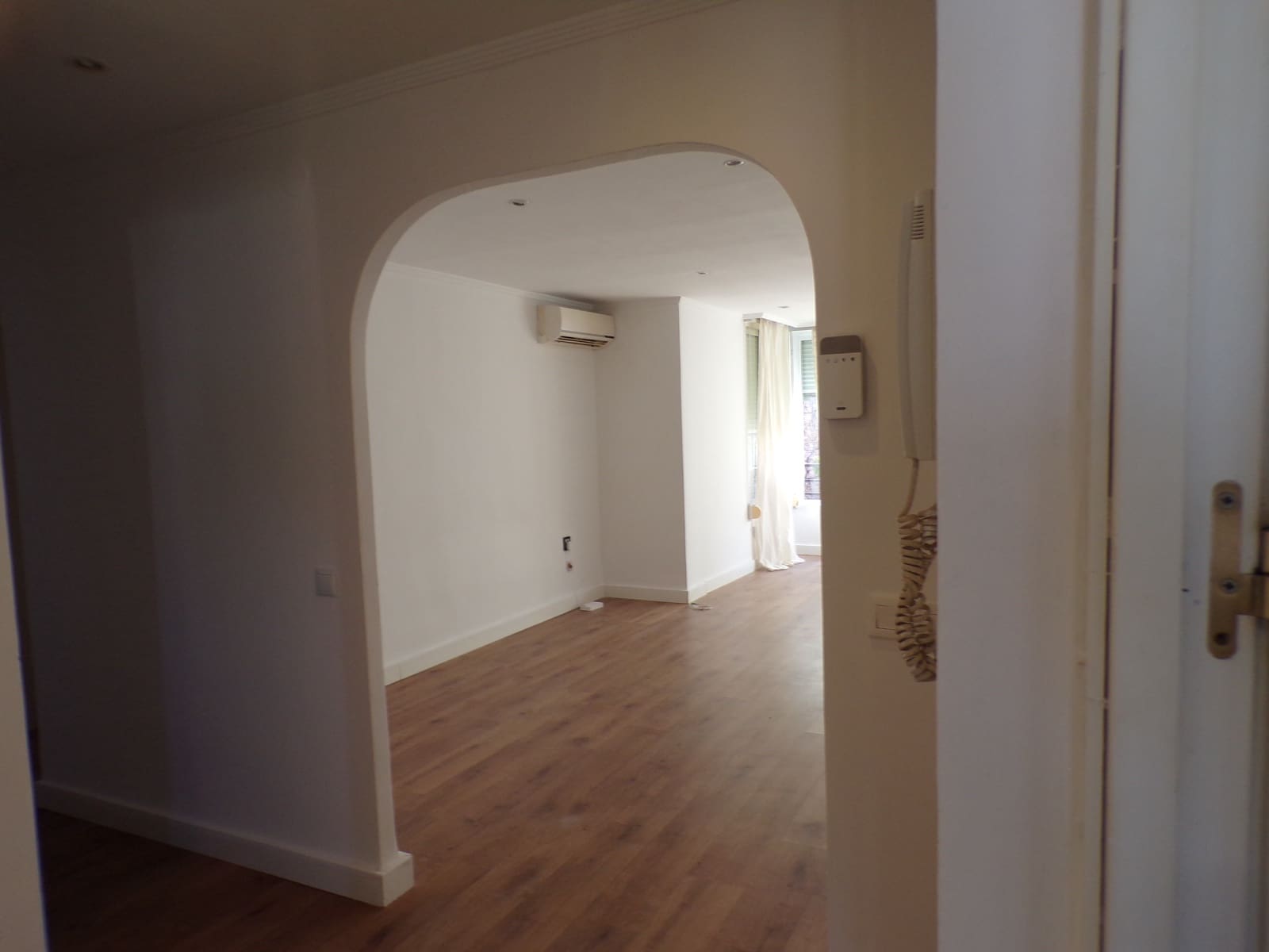 3 soveværelse Lejlighed til salg i Alicante by med garage - € 140.000 (Ref: 10163784)