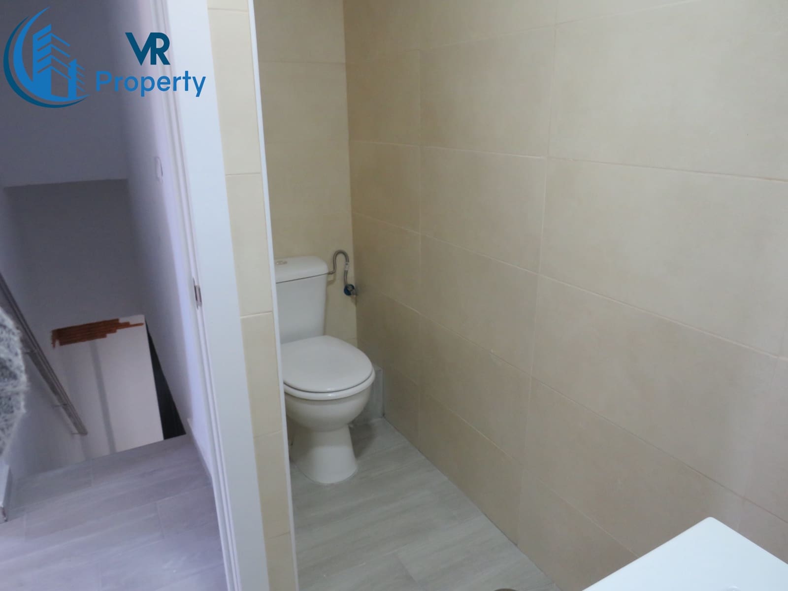 2 bedroom Flat for sale in Alicante / Alacant city - € 85,000 (Ref: 8279974)