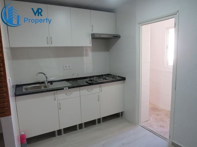 2 bedroom Flat for sale in Alicante / Alacant city - € 85,000 (Ref: 8279974)