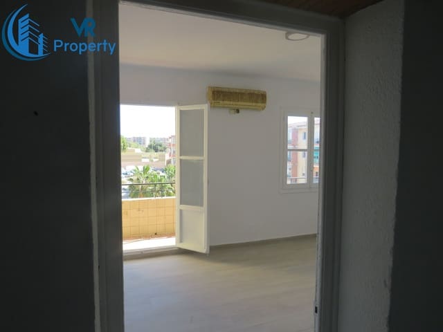 2 bedroom Flat for sale in Alicante / Alacant city - € 85,000 (Ref: 8279974)
