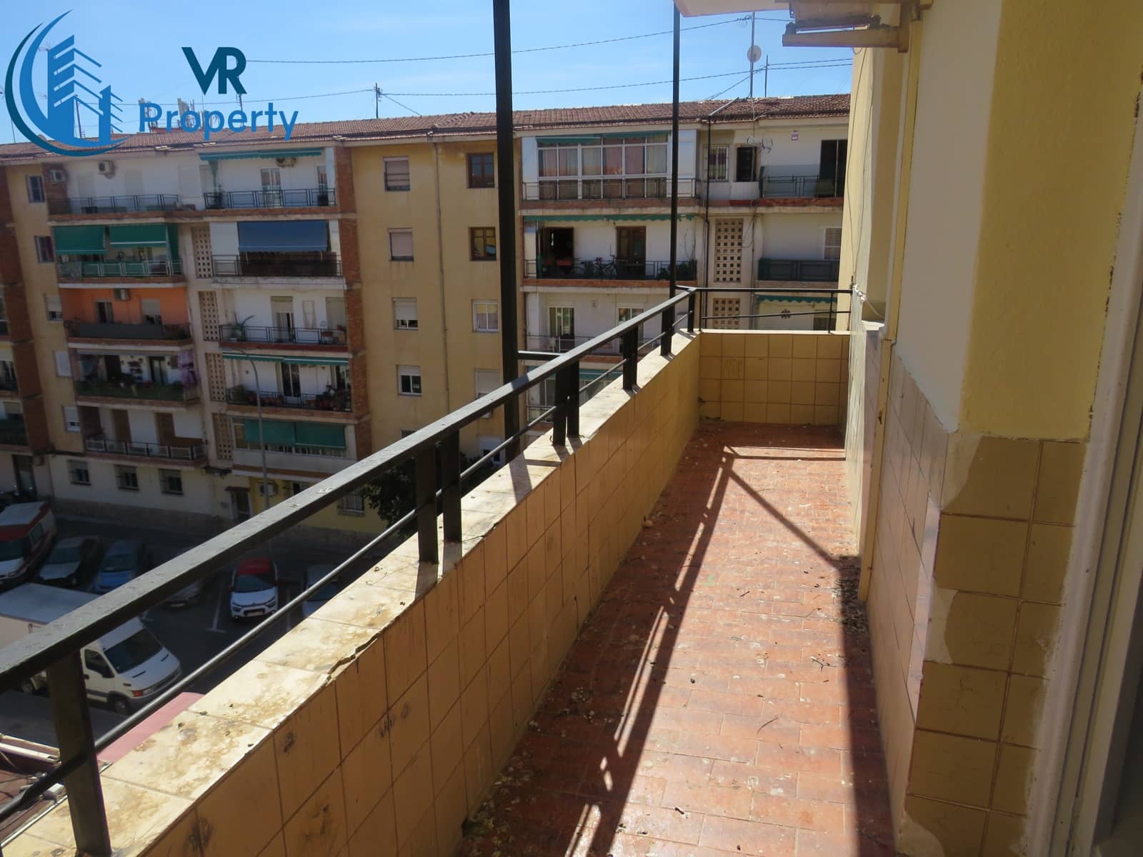 2 bedroom Flat for sale in Alicante / Alacant city - € 85,000 (Ref: 8279974)