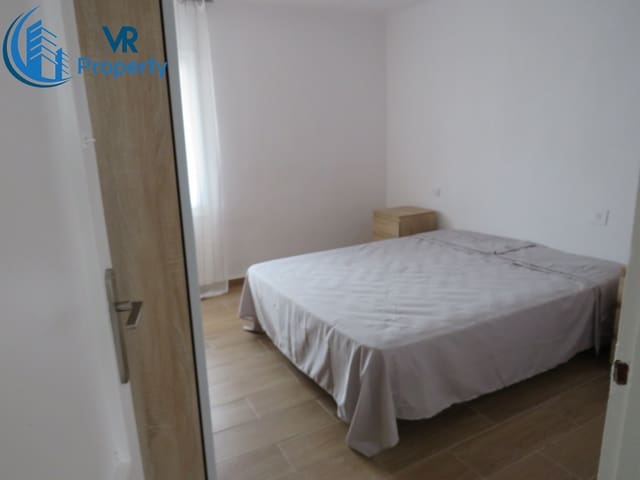 3 soveværelse Lejlighed til salg i Virgen del Remedio - Parque lo Morant, Alicante by - € 89.000 (Ref: 8431977)