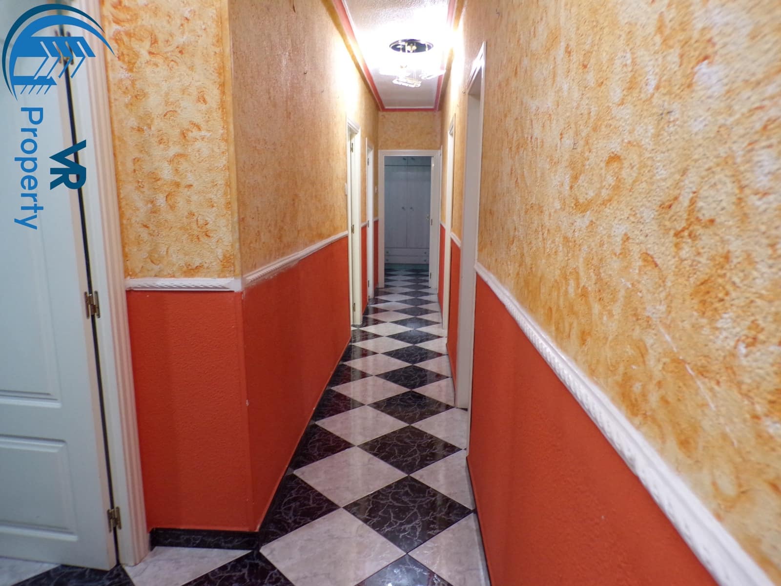 3 soveværelse Lejlighed til salg i Alicante by - € 96.000 (Ref: 8707344)