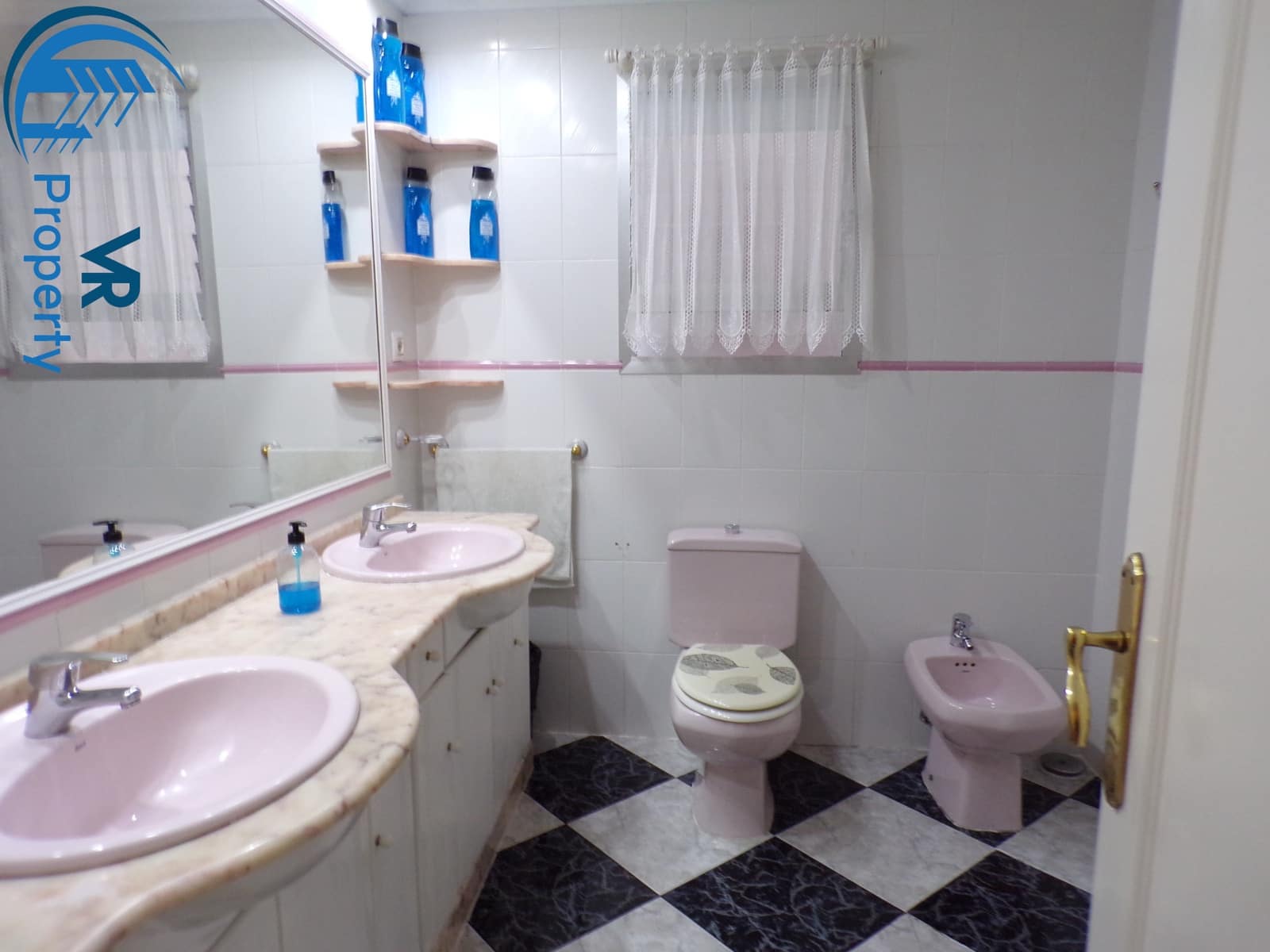 3 soveværelse Lejlighed til salg i Alicante by - € 96.000 (Ref: 8707344)