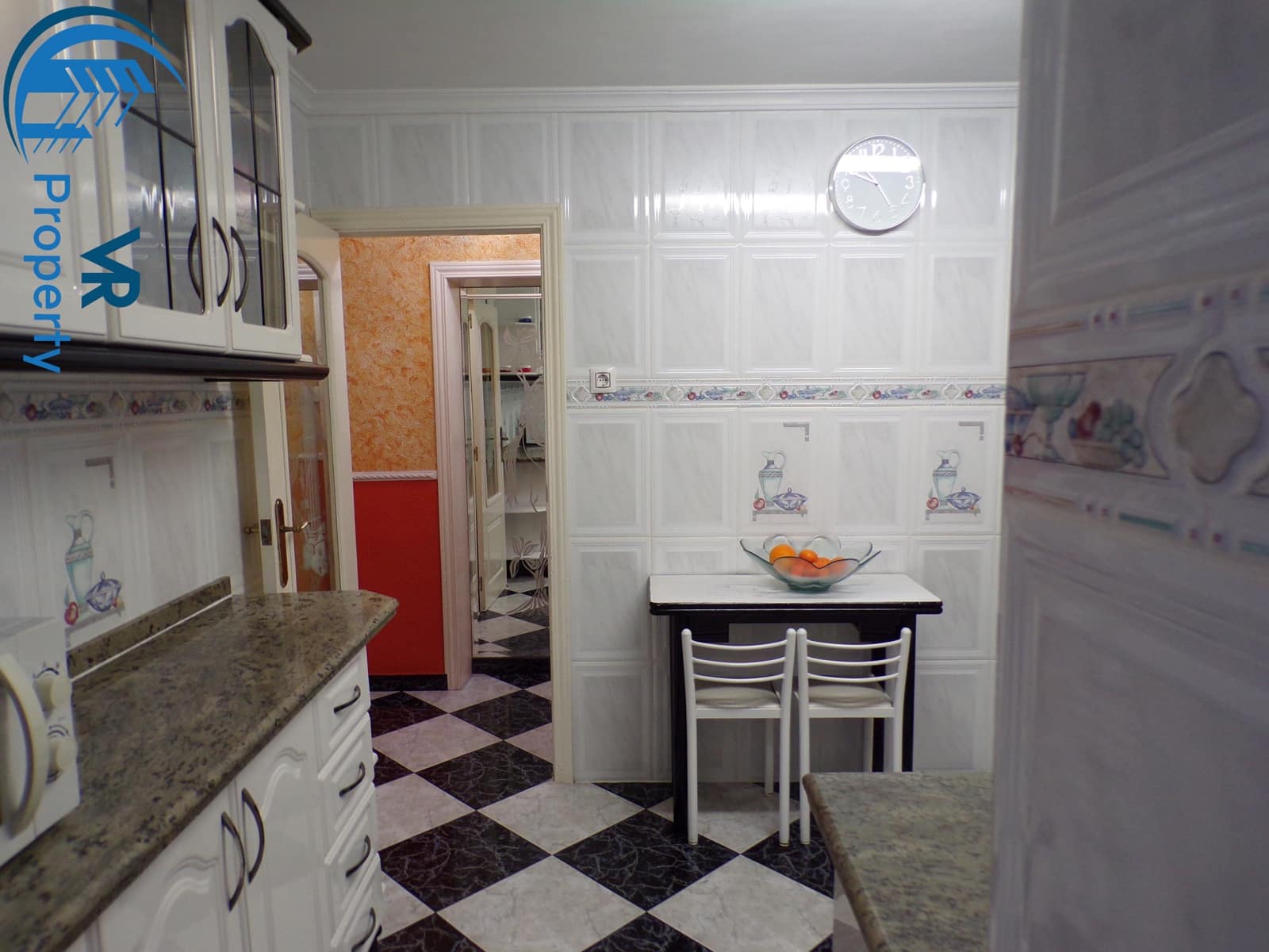 3 soveværelse Lejlighed til salg i Alicante by - € 96.000 (Ref: 8707344)