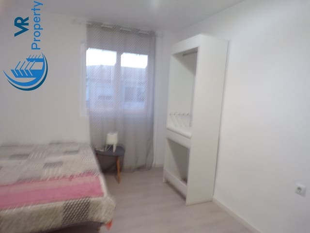 3 soverom Leilighet til salgs i Colonia Requena, Alicante by - € 80 000 (Ref: 8824046)