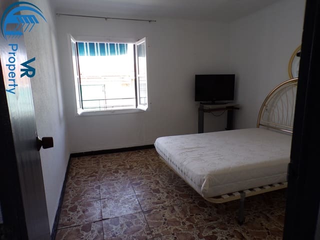 3 soveværelse Lejlighed til salg i Virgen del Remedio - Parque lo Morant, Alicante by - € 82.000 (Ref: 8824064)