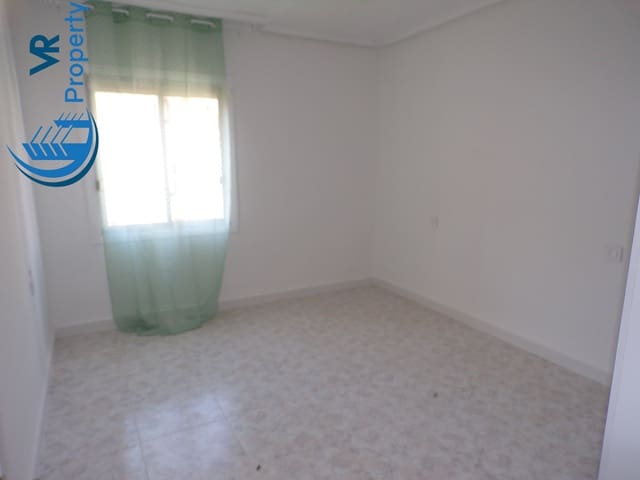 4 soveværelse Lejlighed til salg i Virgen del Remedio - Parque lo Morant, Alicante by - € 99.000 (Ref: 8824076)