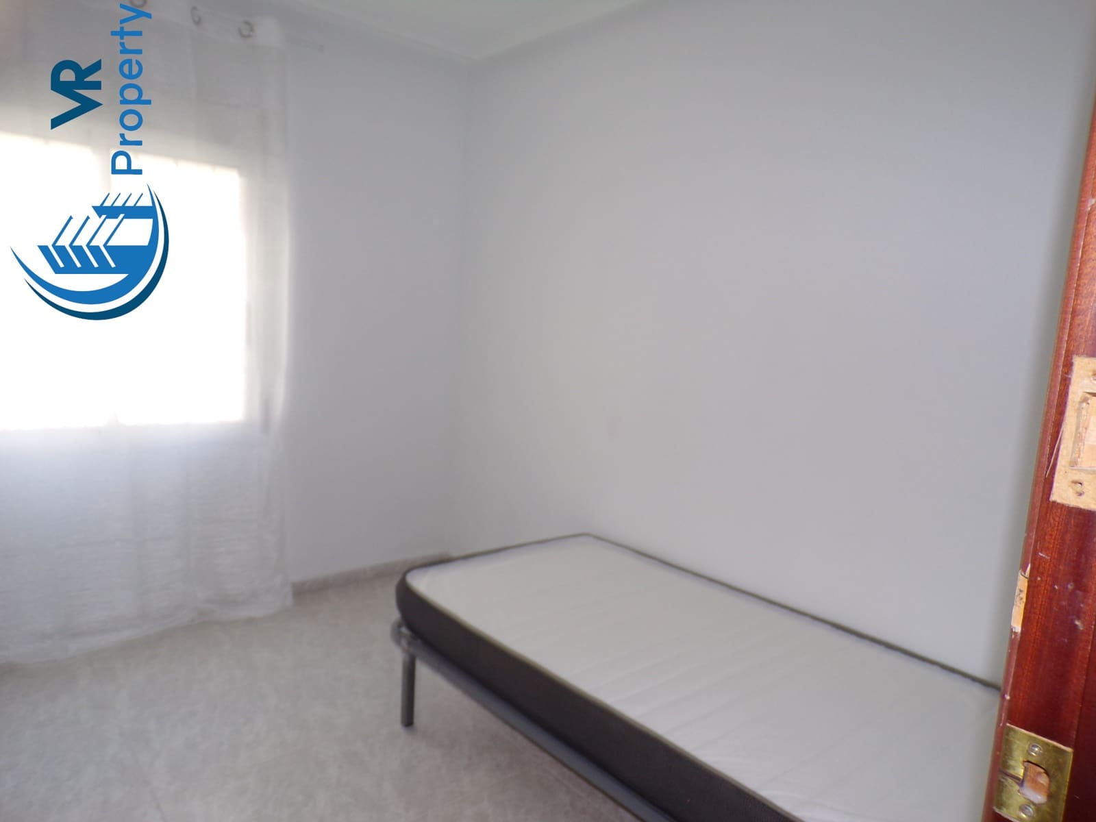 4 soverom Leilighet til salgs i Alicante by - € 103 000 (Ref: 8824093)