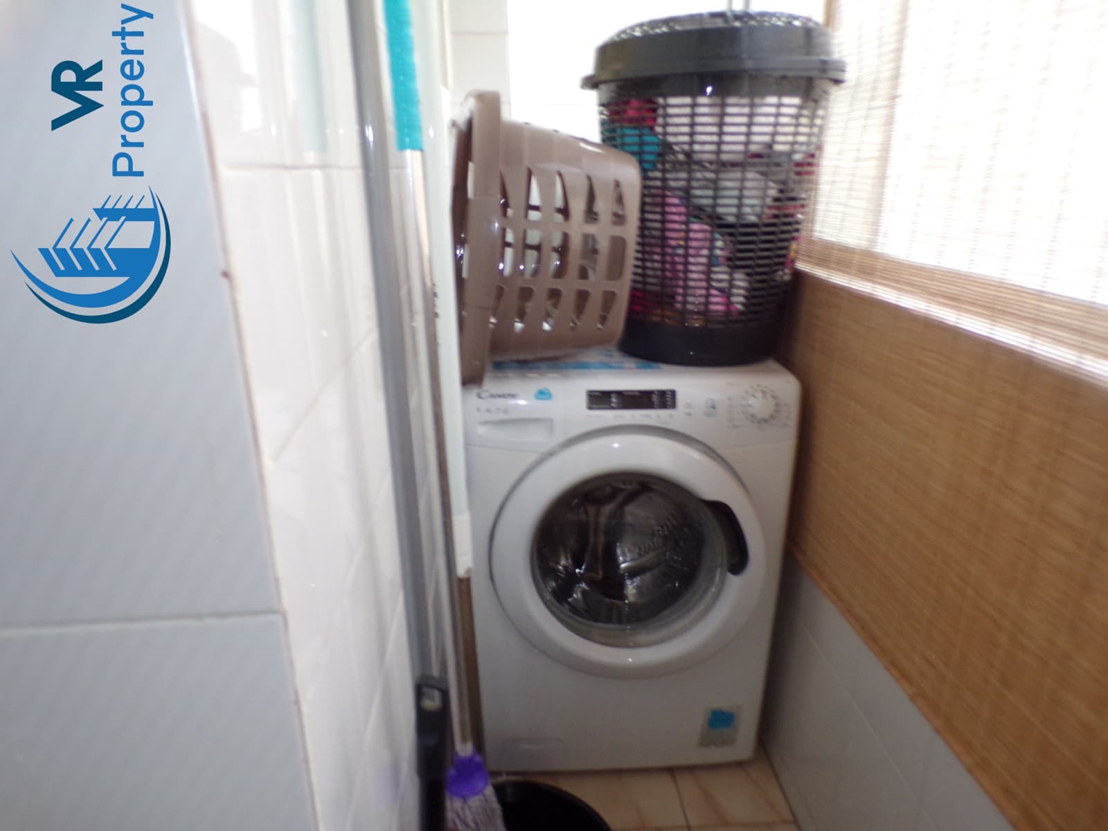 3 soveværelse Lejlighed til salg i Alicante by - € 97.000 (Ref: 8942235)