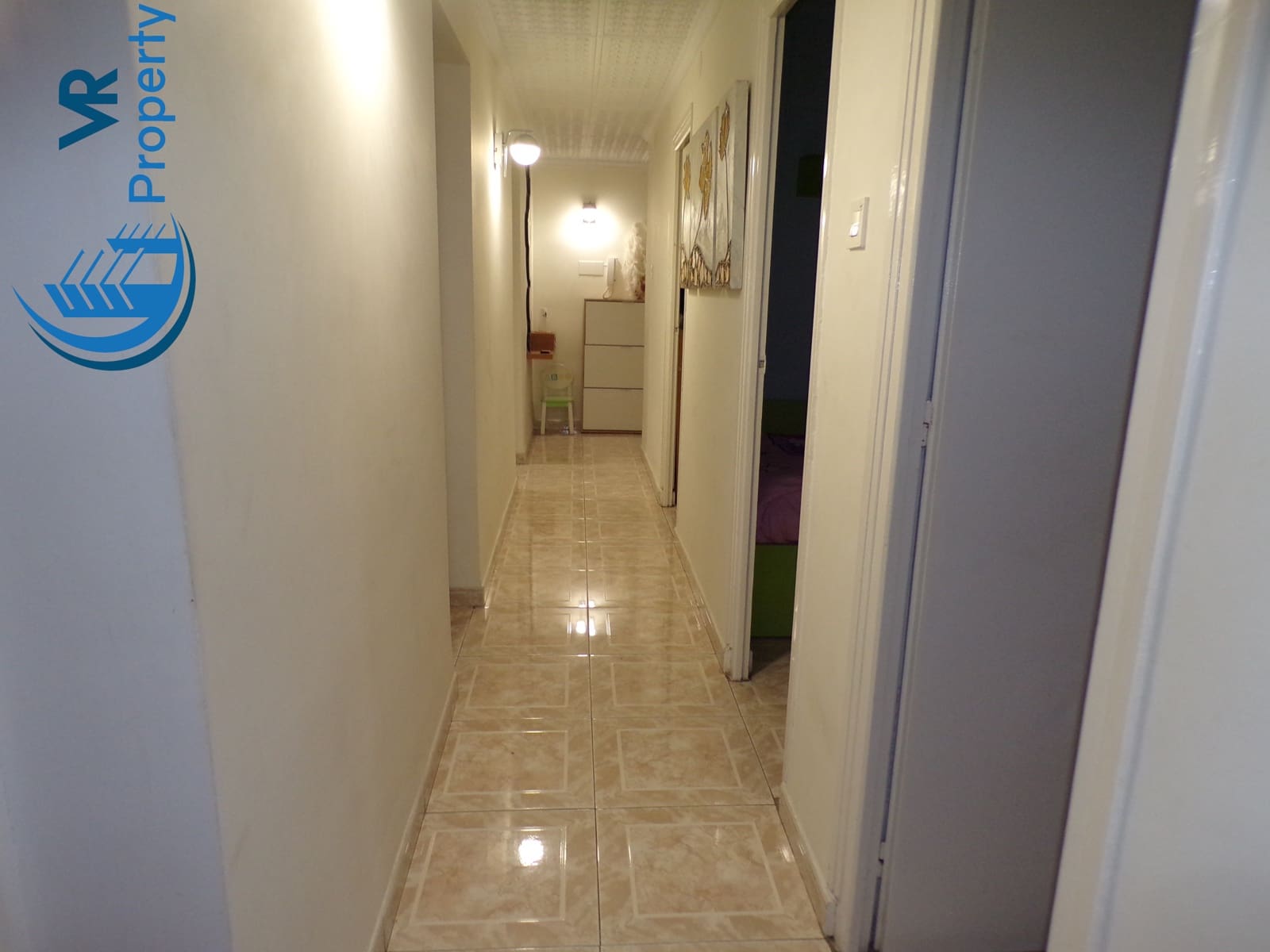 3 soveværelse Lejlighed til salg i Alicante by - € 97.000 (Ref: 8942235)