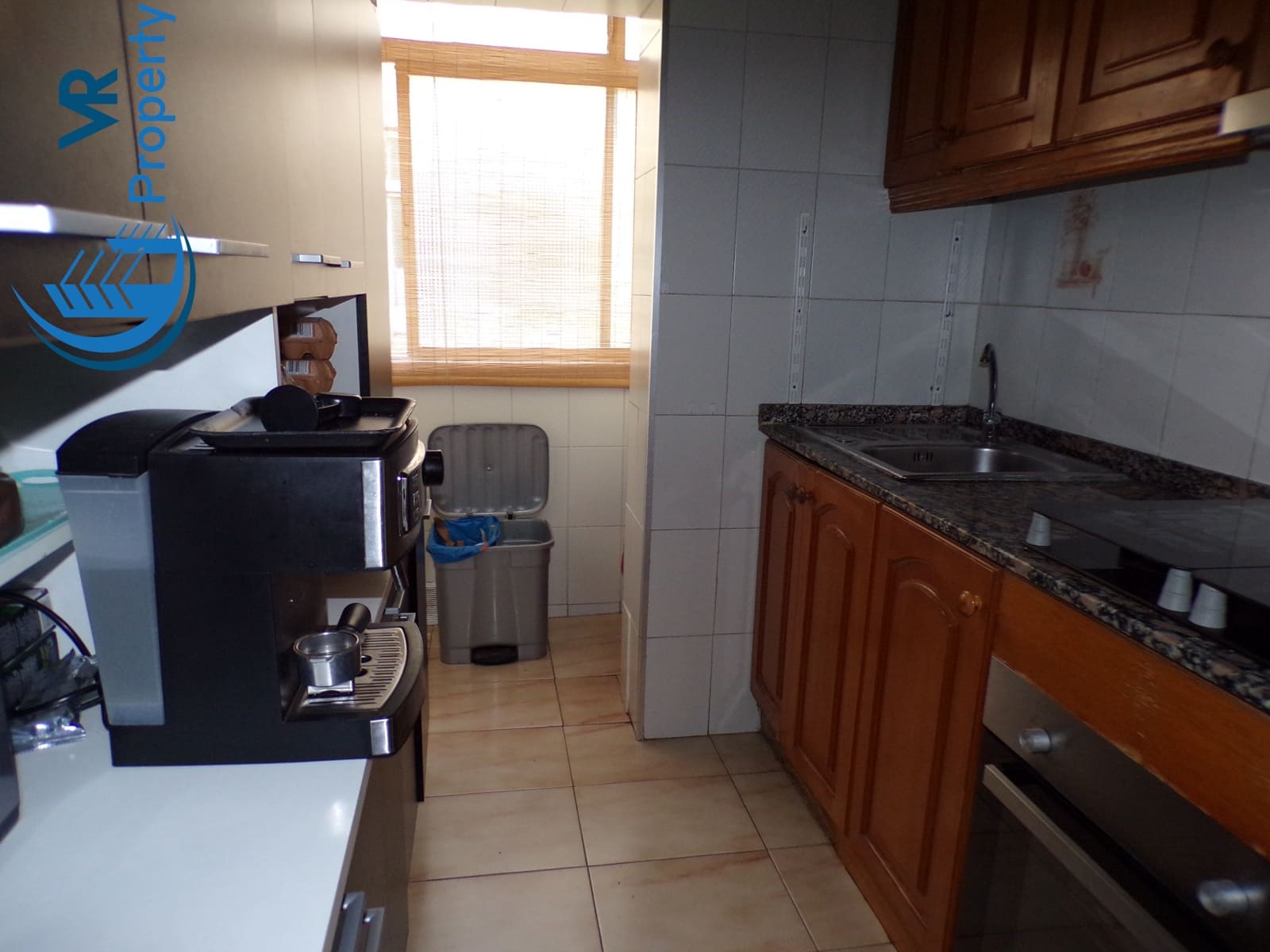 3 soveværelse Lejlighed til salg i Alicante by - € 97.000 (Ref: 8942235)