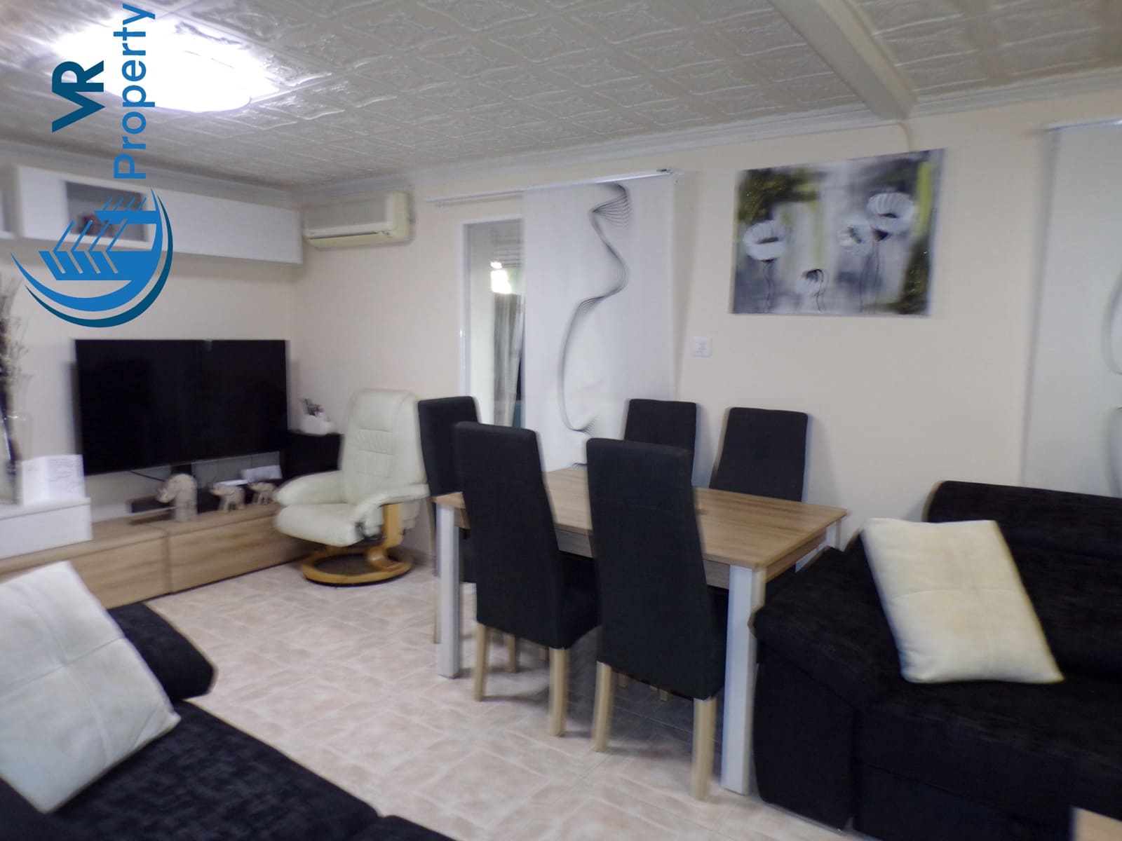 3 soveværelse Lejlighed til salg i Alicante by - € 97.000 (Ref: 8942235)