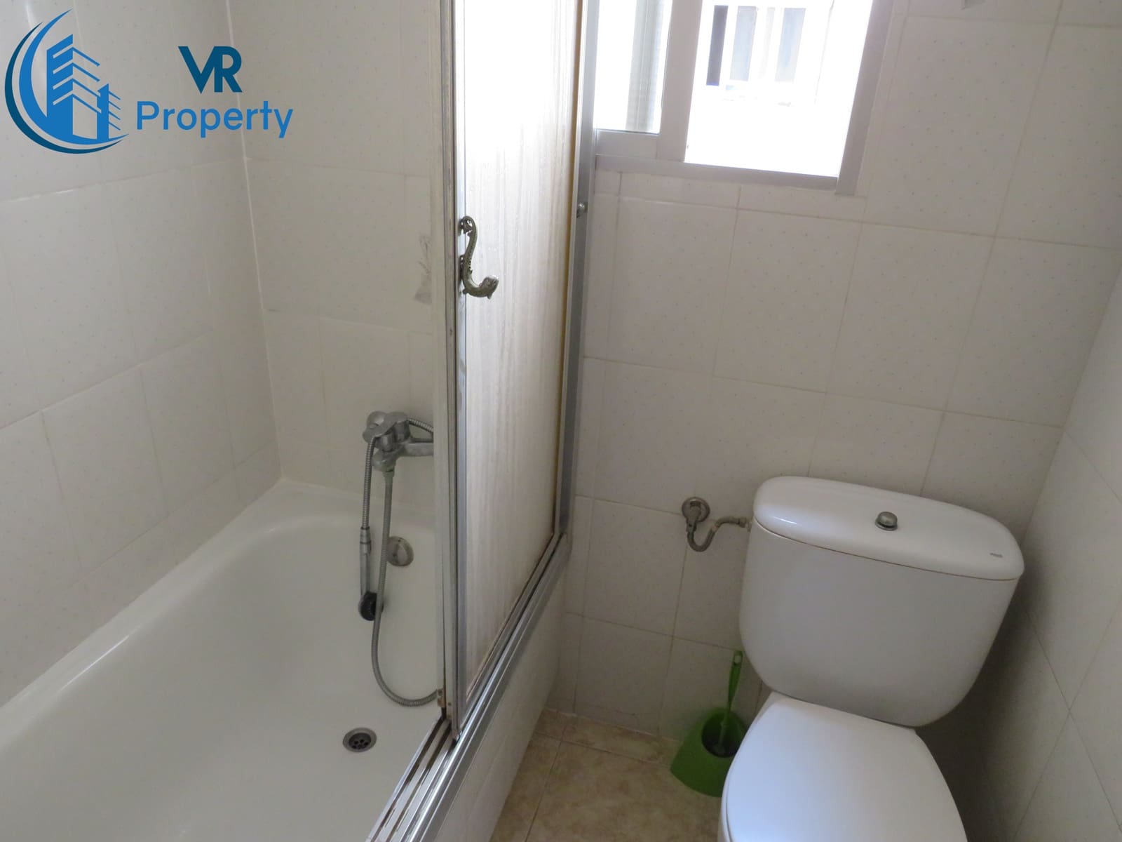 3 soverom Leilighet til salgs i Alicante by med garasje - € 95 000 (Ref: 8942236)