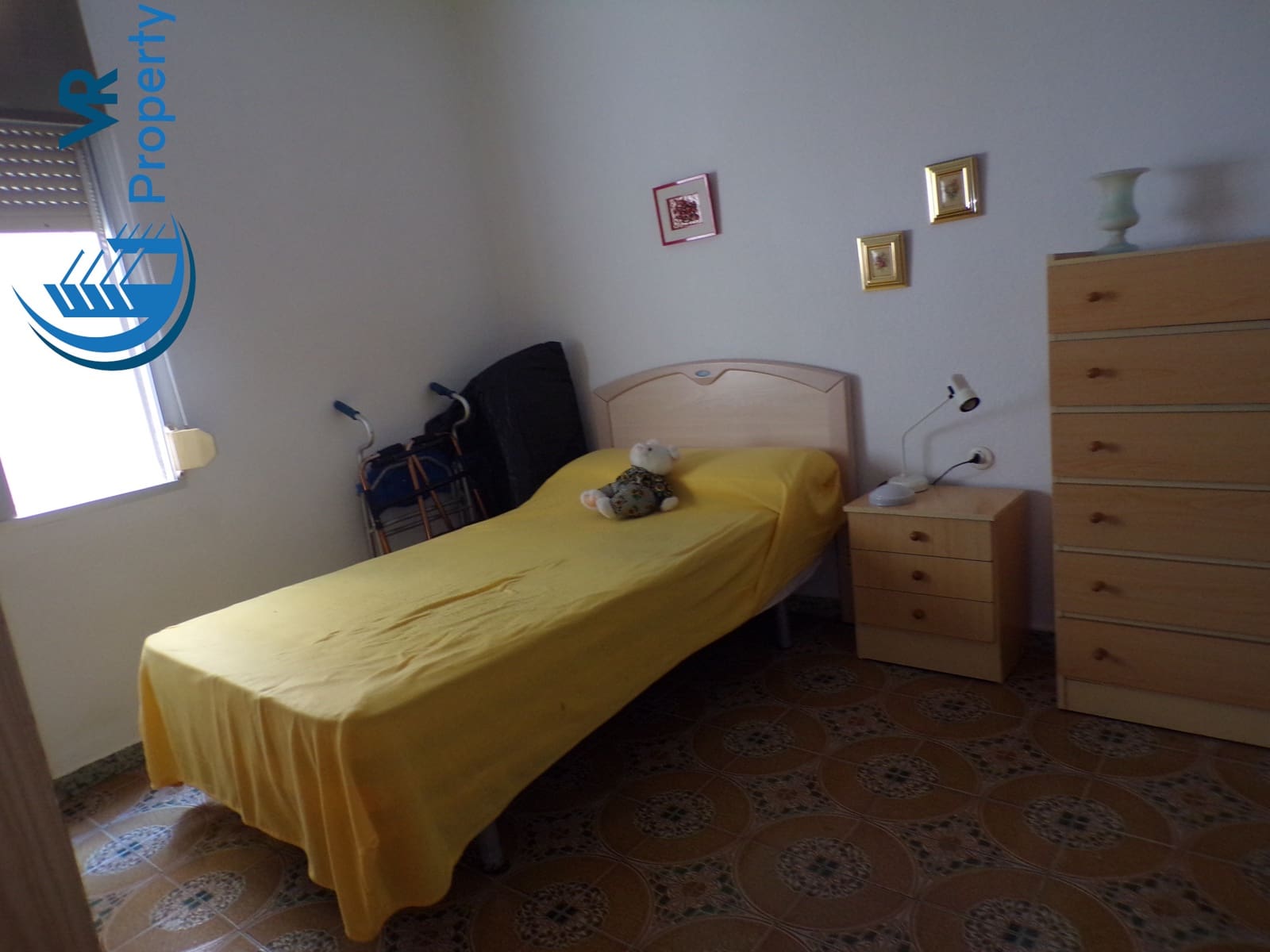 3 soveværelse Lejlighed til salg i Alicante by med garage - € 88.000 (Ref: 8942238)