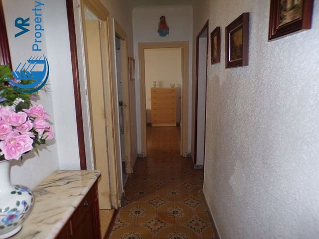 3 soveværelse Lejlighed til salg i Virgen del Remedio - Parque lo Morant, Alicante by med garage - € 88.000 (Ref: 8942238)