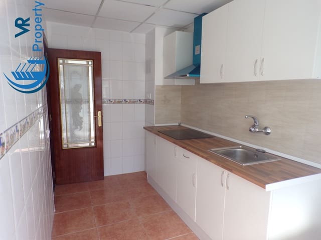 3 soveværelse Lejlighed til salg i Juan XXIII, Alicante by med garage - € 105.000 (Ref: 8942241)