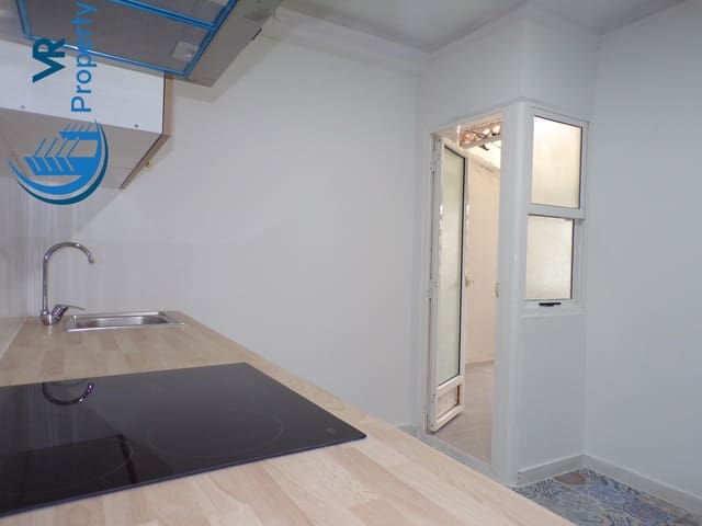 3 soveværelse Lejlighed til salg i Virgen del Remedio - Parque lo Morant, Alicante by med garage - € 110.000 (Ref: 9015527)