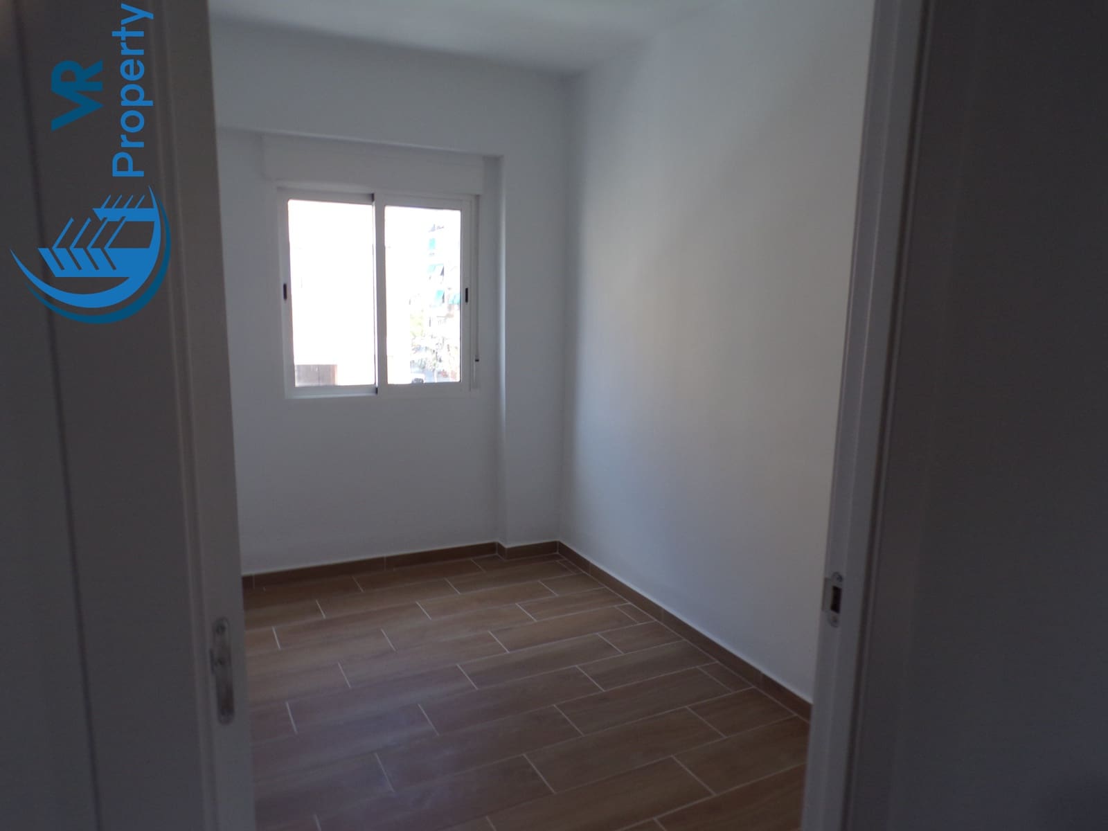 3 soverom Leilighet til salgs i Alicante by - € 80 000 (Ref: 9018699)