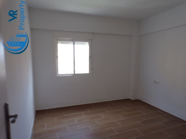 3 soverom Leilighet til salgs i Colonia Requena, Alicante by - € 80 000 (Ref: 9018699)