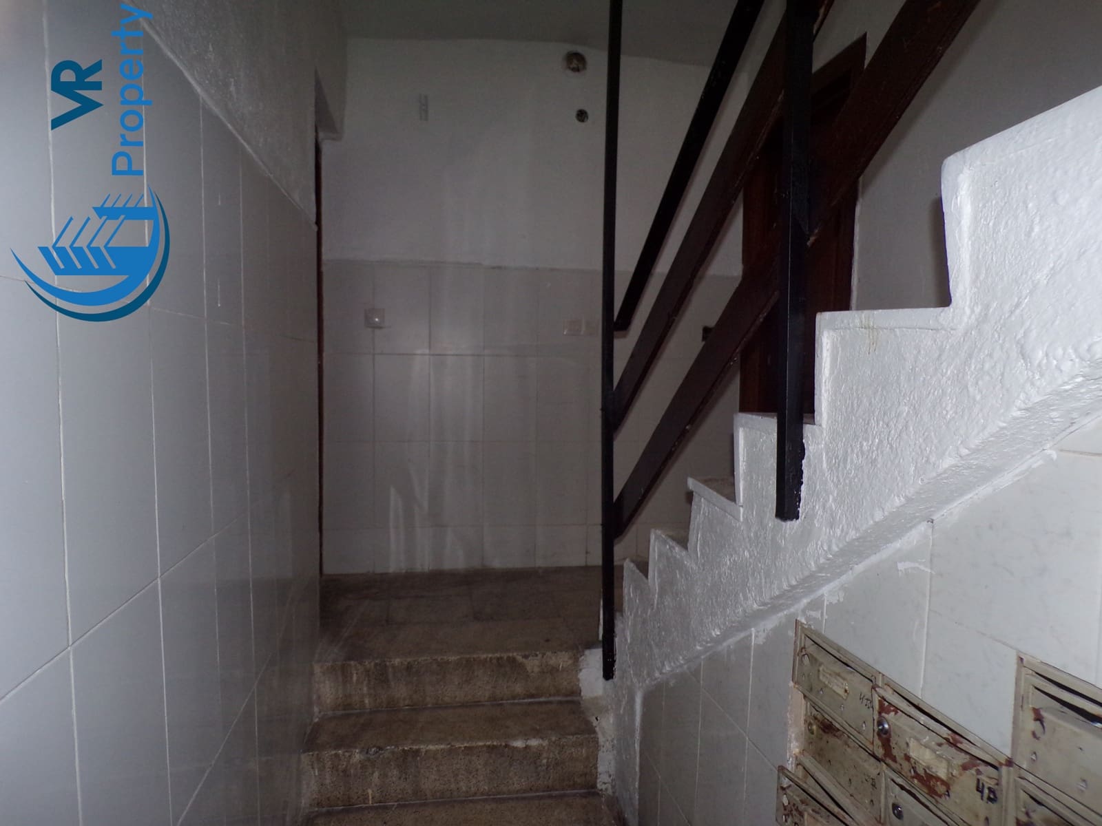 3 soveværelse Lejlighed til salg i Alicante by med garage - € 78.000 (Ref: 9026987)