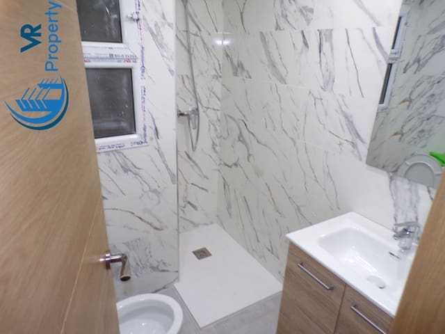 3 soverom Leilighet til salgs i Colonia Requena, Alicante by med garasje - € 78 000 (Ref: 9026987)