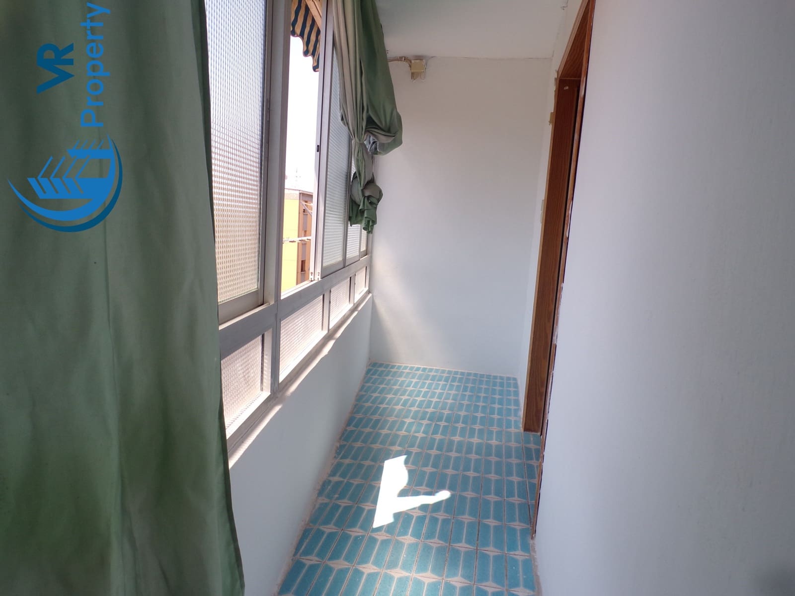 3 soverom Leilighet til salgs i Alicante by med garasje - € 85 000 (Ref: 9111575)