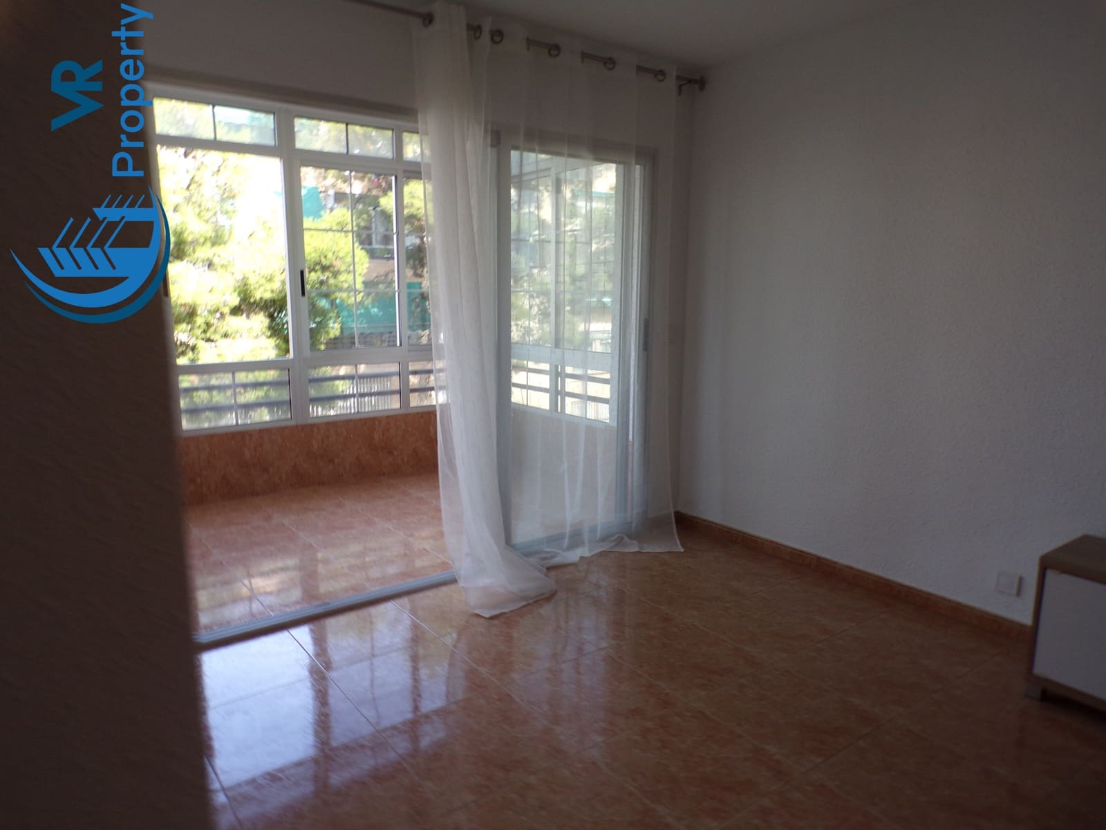 4 soverom Leilighet til salgs i Alicante by med garasje - € 120 000 (Ref: 9161307)