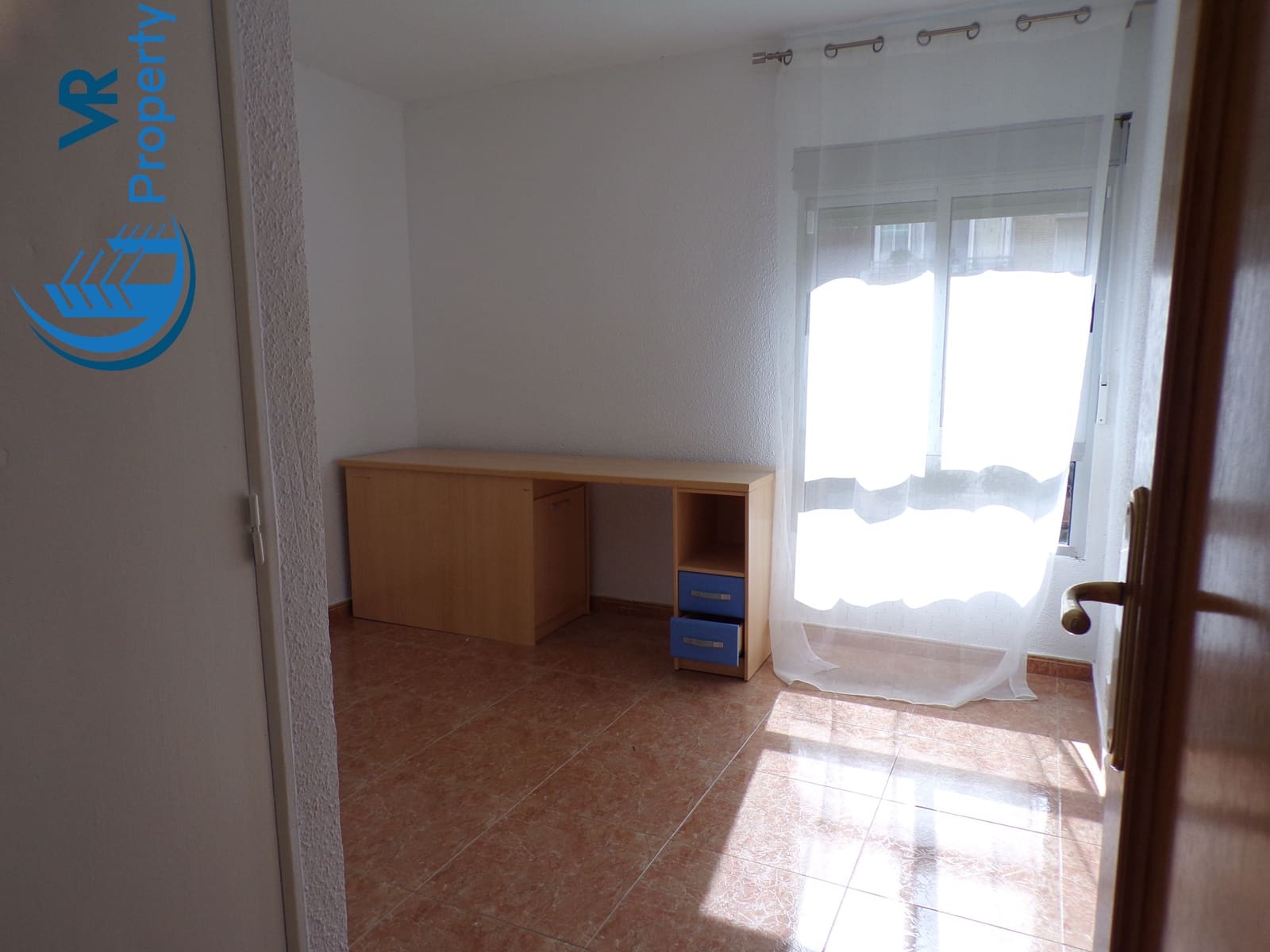 4 soverom Leilighet til salgs i Alicante by med garasje - € 120 000 (Ref: 9161307)