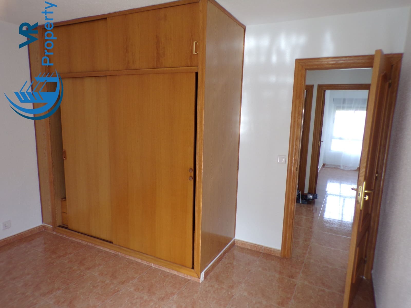 4 soverom Leilighet til salgs i Alicante by med garasje - € 120 000 (Ref: 9161307)