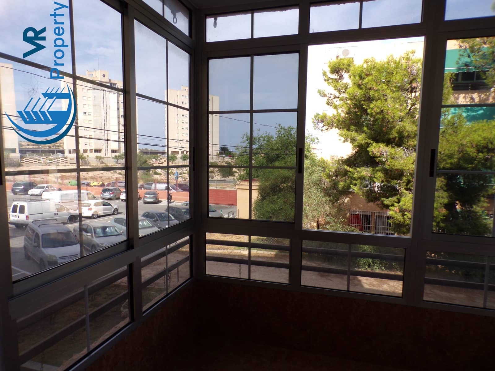 4 soverom Leilighet til salgs i Alicante by med garasje - € 120 000 (Ref: 9161307)