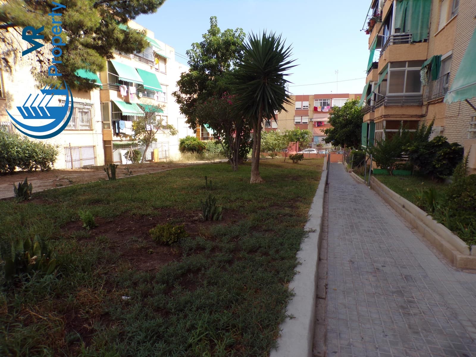 4 soverom Leilighet til salgs i Alicante by med garasje - € 120 000 (Ref: 9161307)