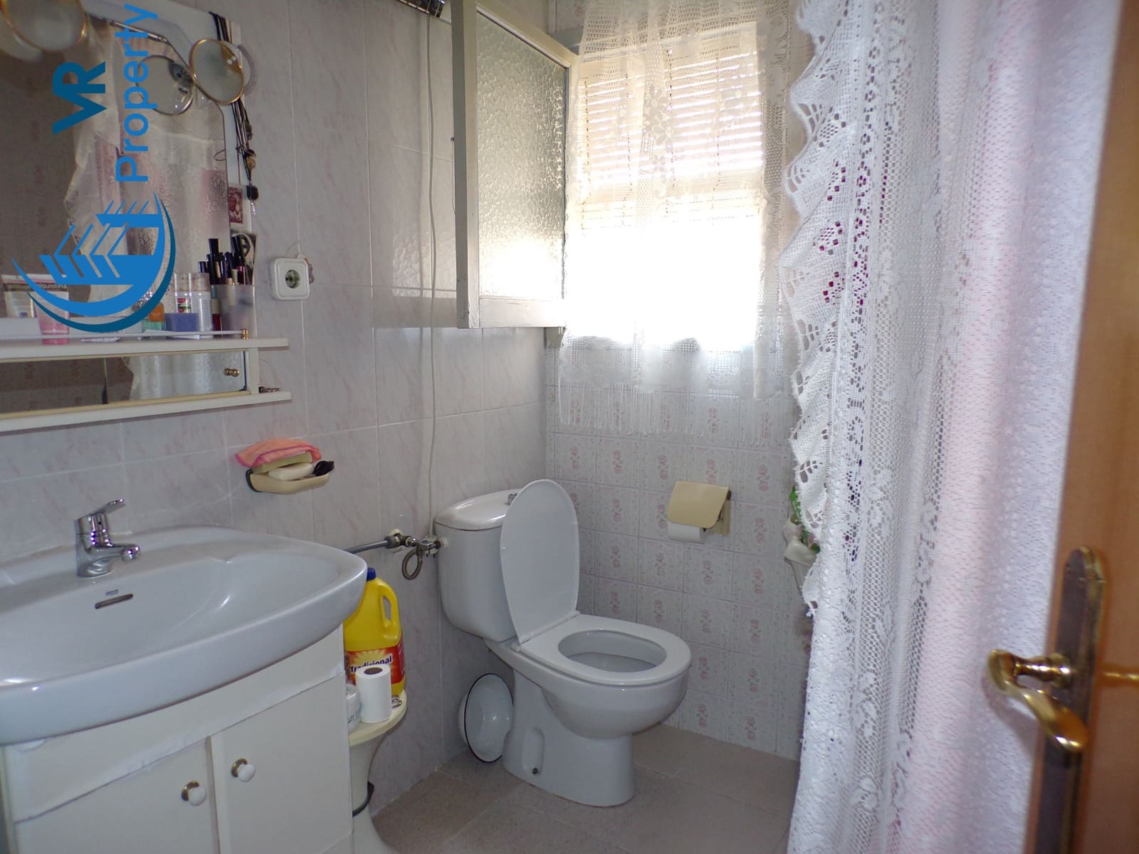 3 soverom Leilighet til salgs i Alicante by med garasje - € 80 000 (Ref: 9161463)