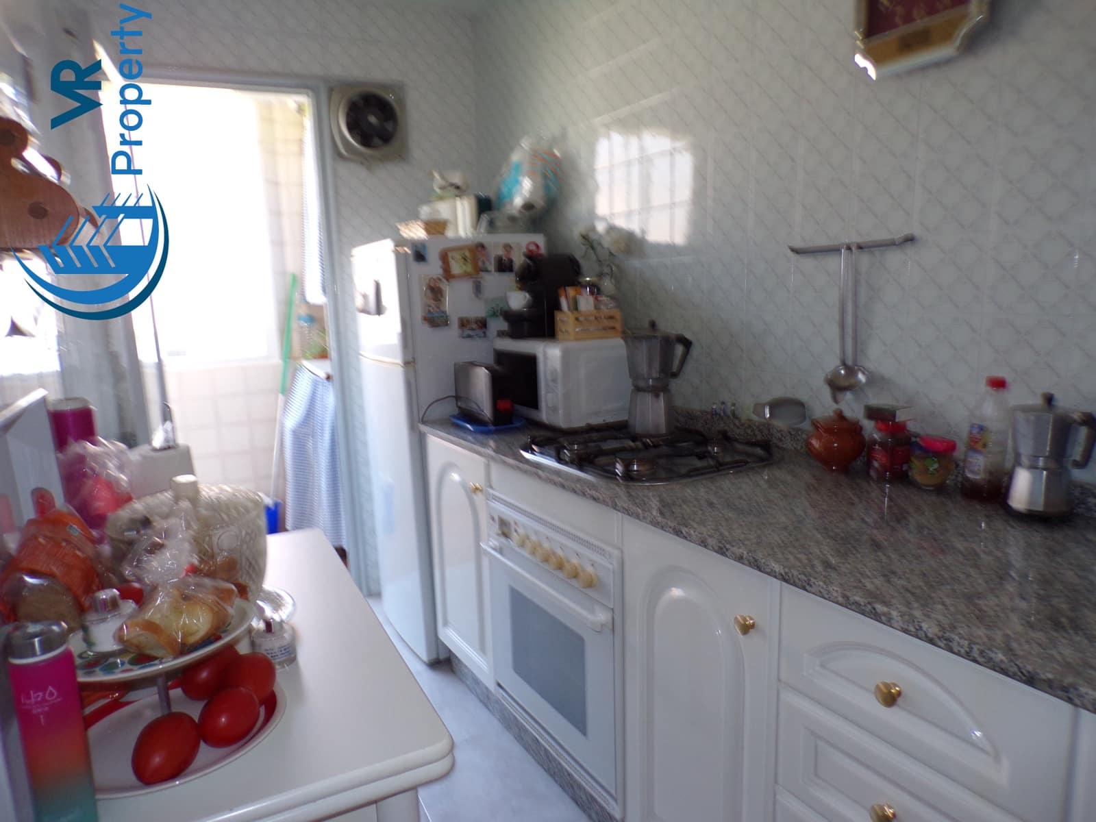 3 soverom Leilighet til salgs i Alicante by med garasje - € 80 000 (Ref: 9161463)