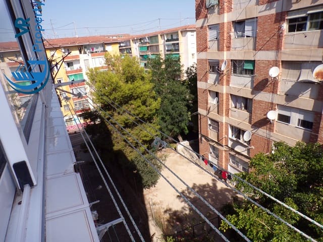 3 soverom Leilighet til salgs i Colonia Requena, Alicante by med garasje - € 80 000 (Ref: 9161463)