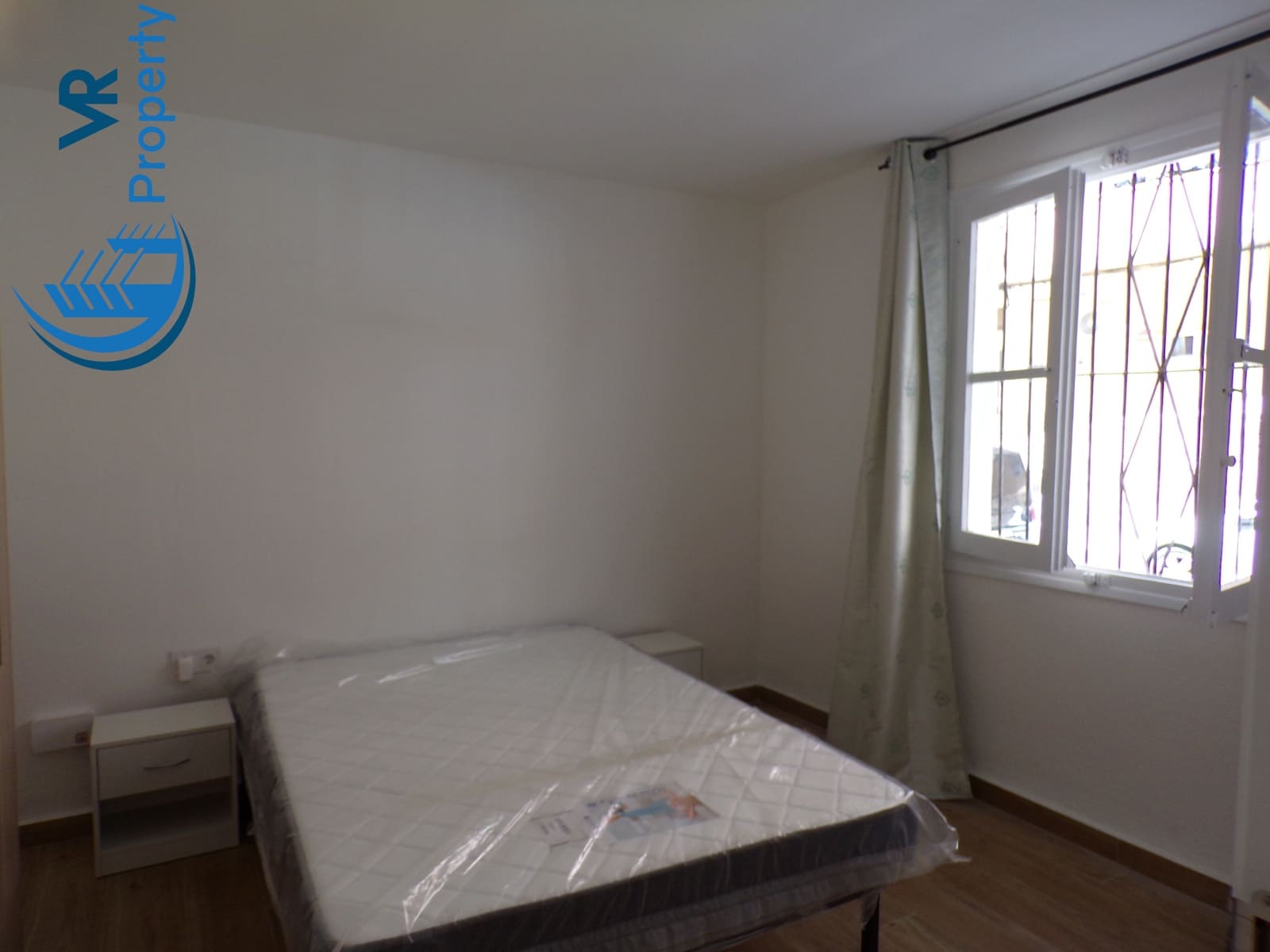 3 slaapkamer Appartement te koop in Alicante stad met garage - € 88.000 (Ref: 9161829)